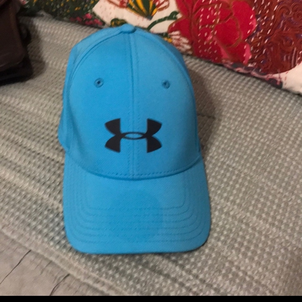Under Armour Bright blue & green baseball cap M/L